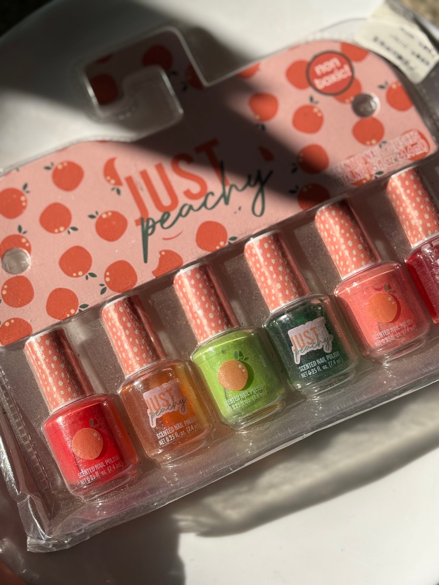 JUST PEACHY NAILPAINT SET