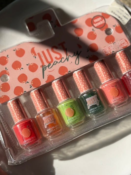 JUST PEACHY NAILPAINT SET