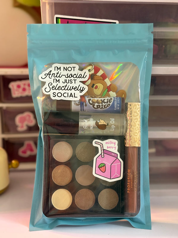 BROWN BUNDLE