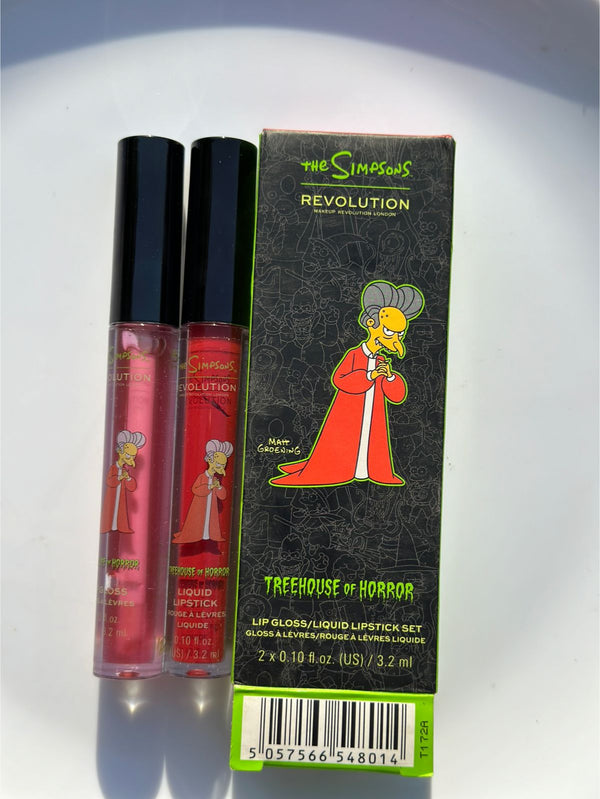 REVOLUTION London Simpsons duo